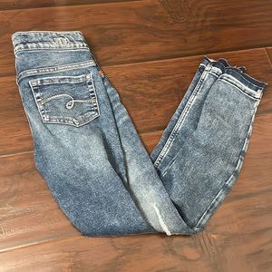 Light wash kids skinny jeans